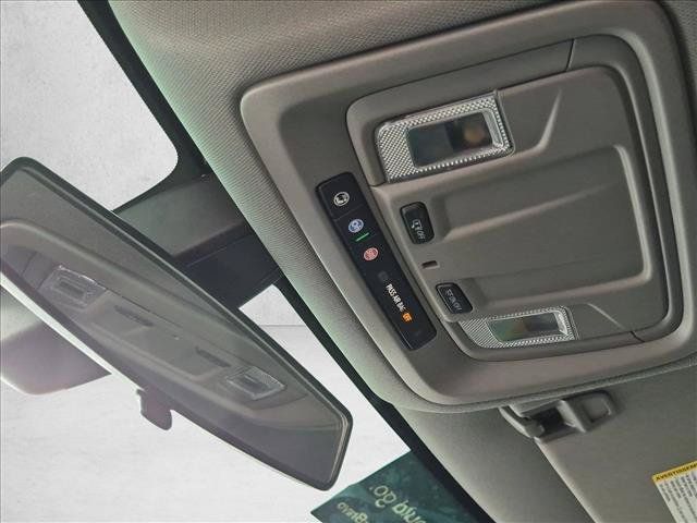 Certified 2022 Chevrolet Silverado 1500 RST w/ Z71 Off-Road Package AWD/4WD image 21