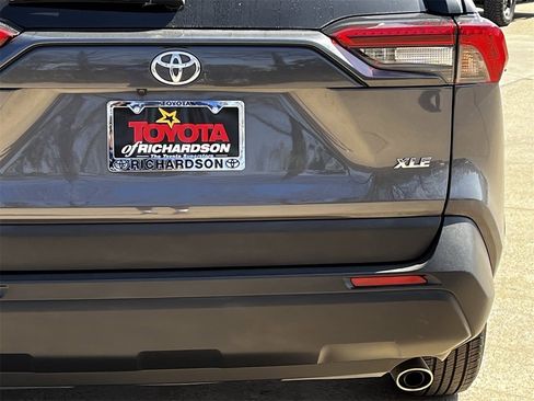 Used 2024 Toyota RAV4 XLE image 6