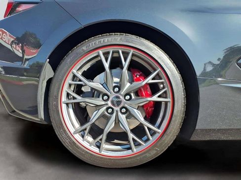 Used 2023 Chevrolet Corvette Stingray Premium Conv w/ Z51 Performance Package image 19