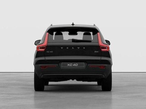 New 2026 Volvo XC40 B5 Plus w/ Protection Package Premier image 4