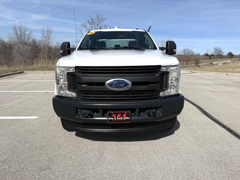 Used 2019 Ford F350 XL w/ Power Equipment Group AWD/4WD image 2
