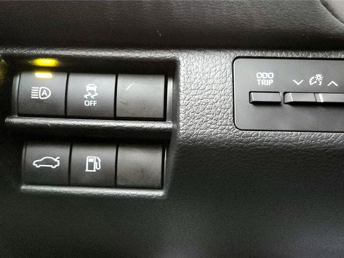 Certified 2020 Toyota Avalon XSE image 42