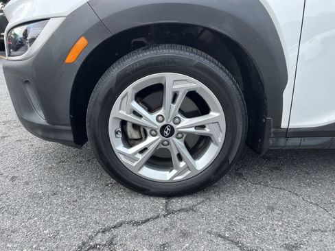 Used 2023 Hyundai Kona SEL AWD/4WD image 12