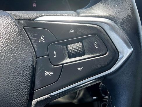 Used 2024 Chevrolet Trax LT w/ Driver Confidence Package FWD image 21