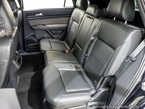 Used 2023 Volkswagen Atlas Cross Sport SE AWD/4WD image 12
