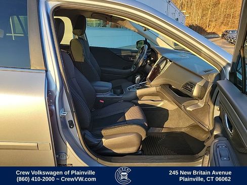 Used 2023 Subaru Outback Premium image 17