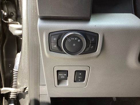 Used 2020 Ford F150 XLT w/ Equipment Group 302A Luxury RWD image 30