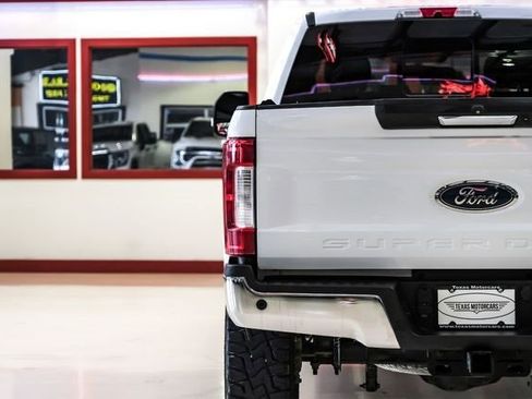 Used 2019 Ford F250 Lariat w/ Lariat Value Package image 47