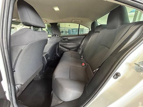 Used 2022 Toyota Corolla LE FWD image 30