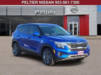 Used 2023 Kia Seltos LX image 1