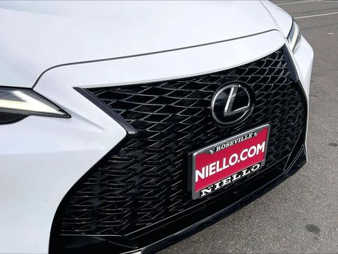 Used 2023 Lexus IS 350 F Sport image 31