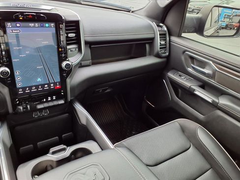 Used 2025 RAM 1500 Laramie w/ Sport Appearance Package image 6