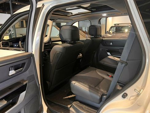 Used 2024 Toyota Sequoia Limited image 11