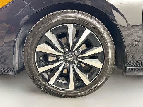 Certified 2023 Honda Civic EX image 28