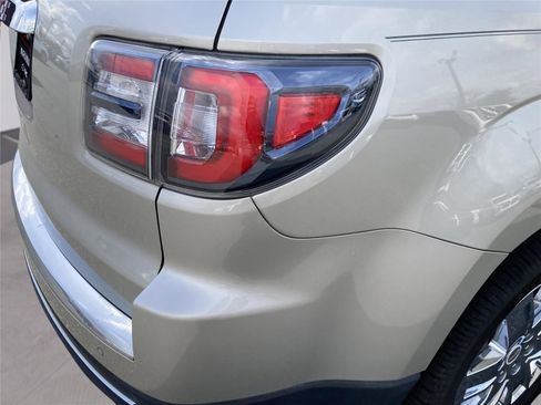 Used 2017 GMC Acadia Limited SLT image 33