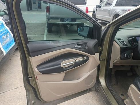 Used 2013 Ford Escape SE FWD image 29