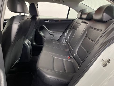 Used 2016 Volkswagen Jetta SEL FWD image 13