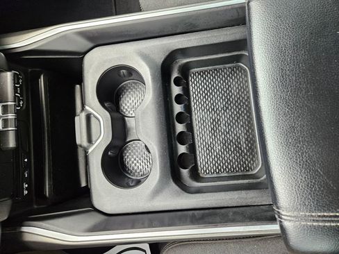 Used 2019 RAM 1500 Big Horn image 18