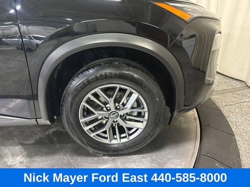 Used 2023 Nissan Rogue S image 11