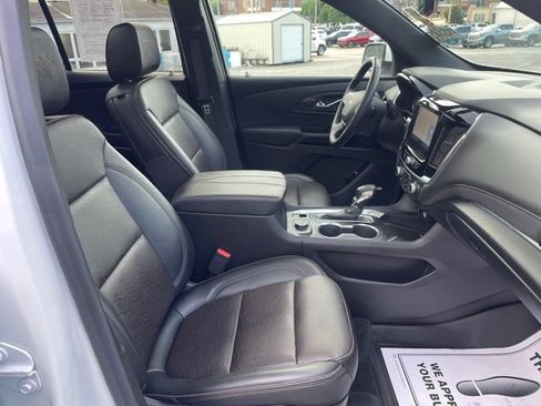Used 2023 Chevrolet Traverse High Country w/ LPO, Floor Liner Package FWD image 37