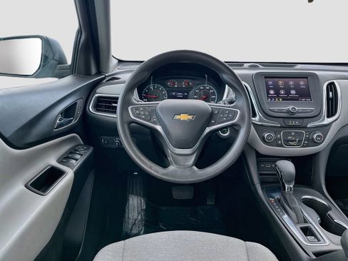Used 2022 Chevrolet Equinox LS FWD image 20