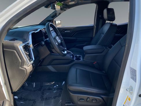 Used 2023 GMC Canyon Elevation w/ Elevation Premium Package image 9