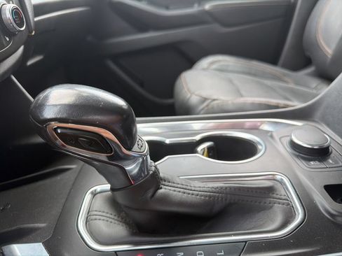 Used 2021 Chevrolet Traverse Premier w/ LPO, Floor Liner Package FWD image 23