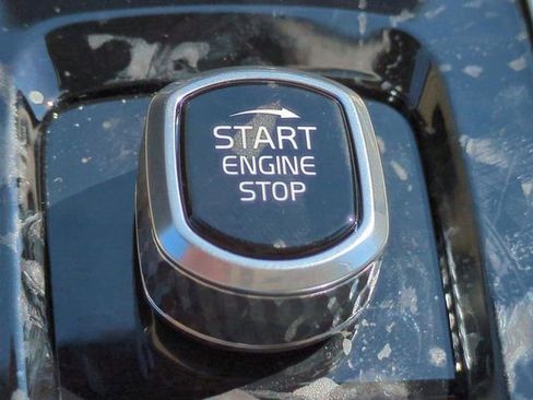 New 2026 Volvo XC90 T8 Plus w/ Protection Package Premier image 25