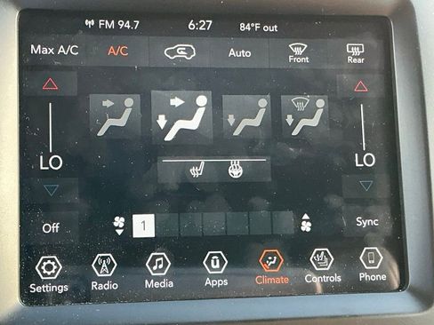 Used 2021 Jeep Cherokee Latitude Lux w/ Comfort/Convenience Group image 14