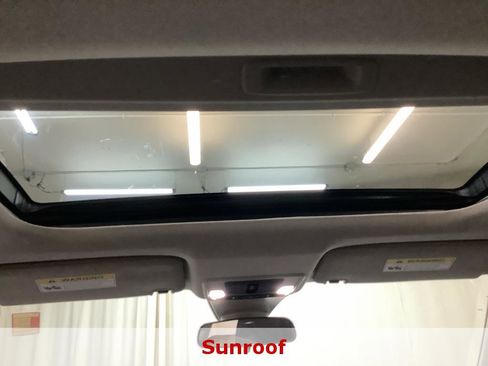 Used 2024 Honda Civic EX-L image 27