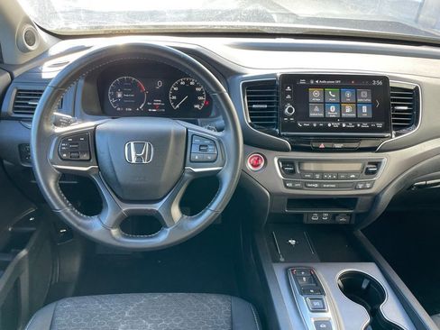 Certified 2025 Honda Ridgeline Sport image 11