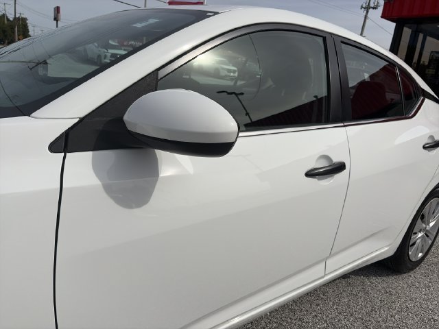 Used 2025 Nissan Sentra S FWD image 13