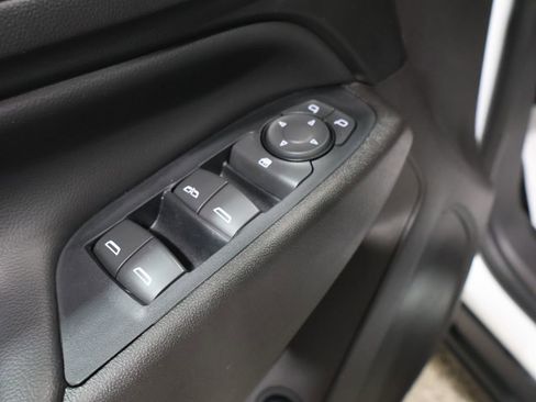 Used 2020 Chevrolet Equinox LT image 13