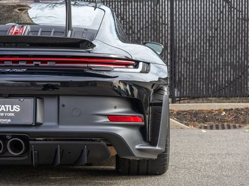 Used 2025 Porsche 911 GT3 RS image 28
