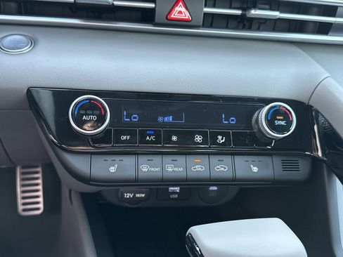 New 2026 Hyundai Elantra SEL Sport Premium FWD image 21
