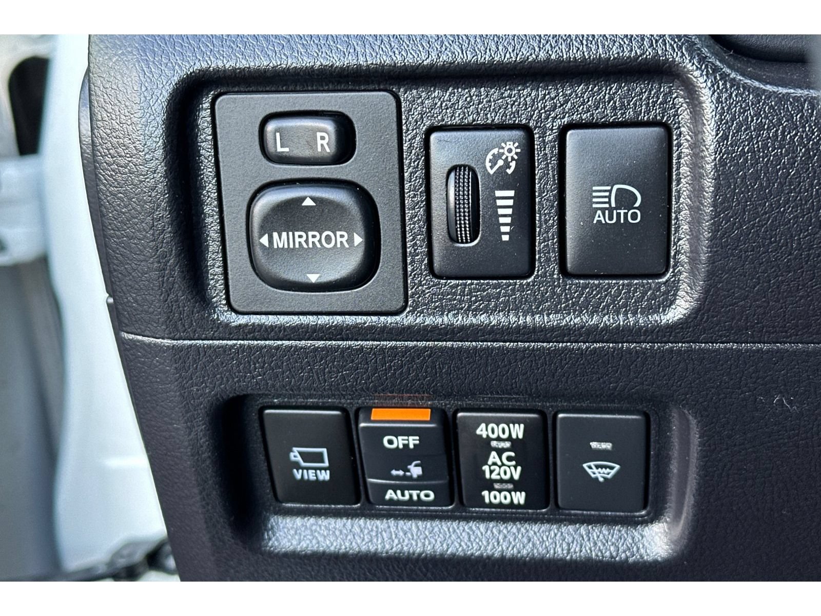 Used 2023 Toyota 4Runner Limited AWD/4WD image 32