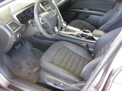 Used 2013 Ford Fusion SE image 11