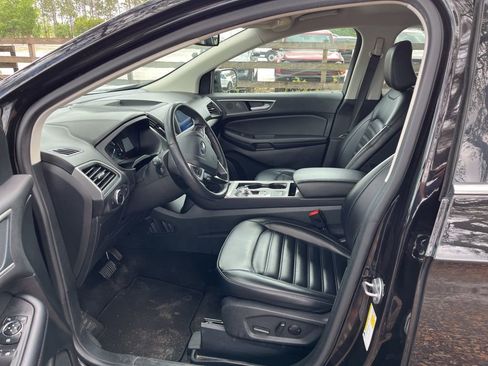 Used 2024 Ford Edge SEL image 9
