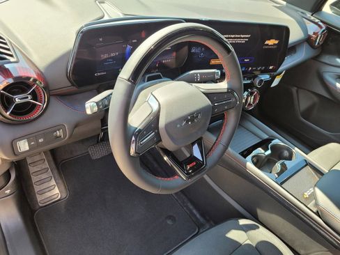 New 2026 Chevrolet Blazer EV RS w/ Super Cruise Package AWD/4WD image 17