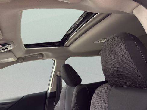 Used 2024 Subaru Outback Premium image 37