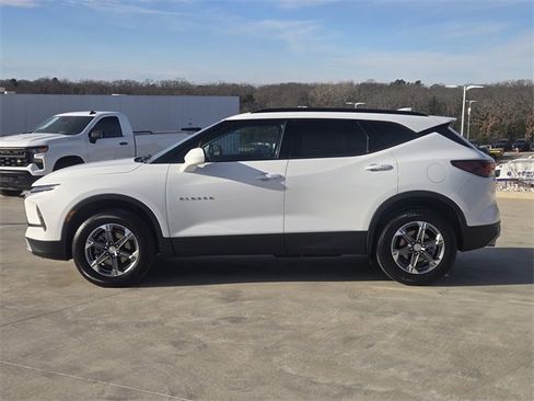 Used 2023 Chevrolet Blazer LT w/ Convenience Package image 5