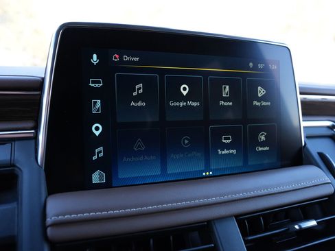 Used 2023 Chevrolet Suburban High Country w/ Max Trailering Package image 12