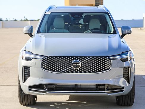 New 2026 Volvo XC90 T8 Ultra w/ Protection Package Premier AWD/4WD image 2
