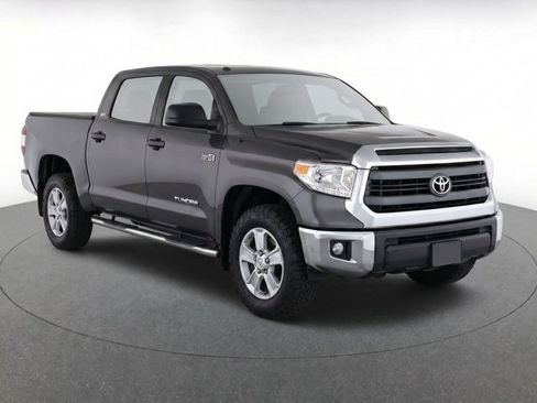 Used 2016 Toyota Tundra SR5 AWD/4WD image 3