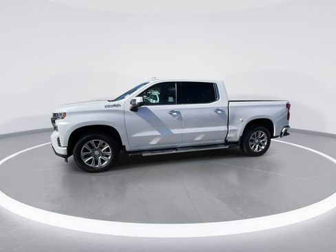 Used 2022 Chevrolet Silverado 1500 High Country w/ Technology Package image 4