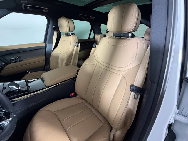 New 2027 Land Rover Range Rover Sport SE AWD/4WD image 6