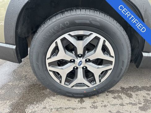 Certified 2024 Subaru Forester Premium AWD/4WD image 36