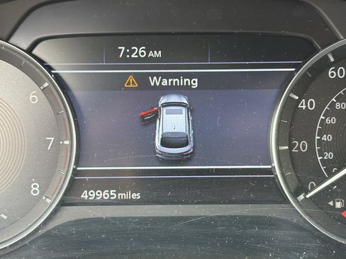 Used 2024 INFINITI QX55 Luxe image 3