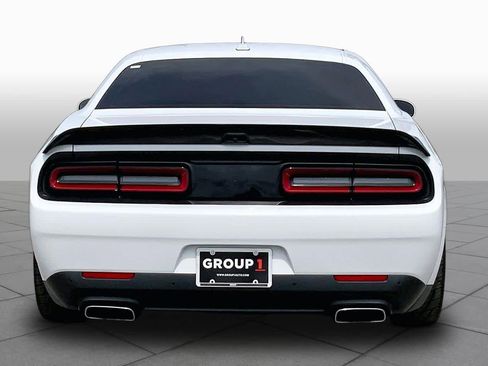 Used 2021 Dodge Challenger R/T Scat Pack RWD image 5