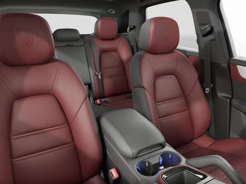 New 2026 Porsche Cayenne image 6